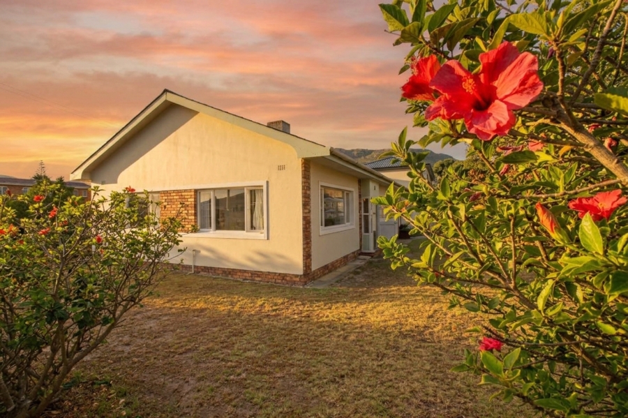 3 Bedroom Property for Sale in Fish Hoek Western Cape